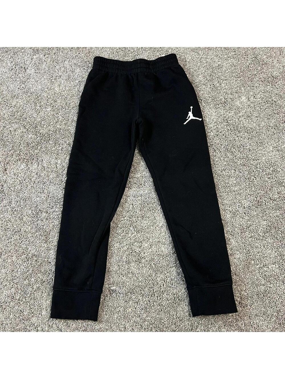Jordan Boy's Youth Black Sweatpants size 7